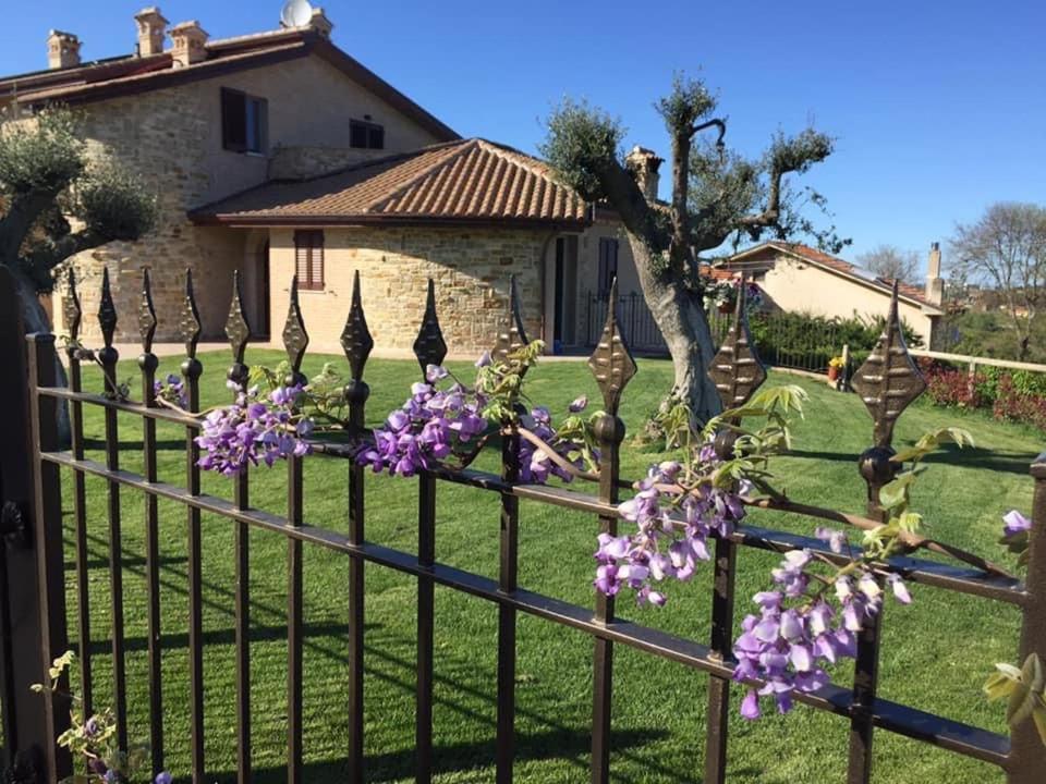 B&B Madonna Carradori Offagna 외부 사진